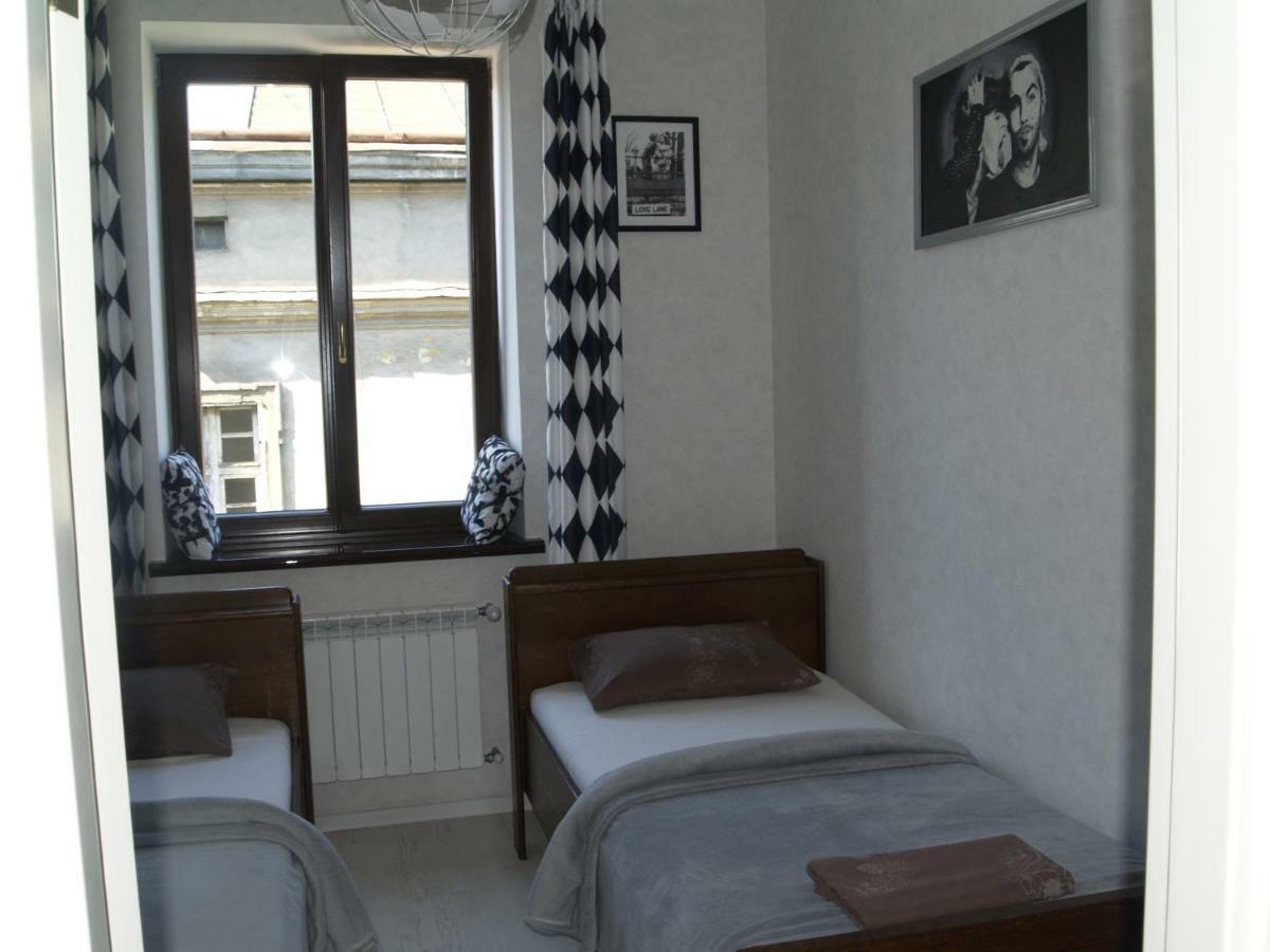 Monro - Heart Of Lviv Appartement Buitenkant foto